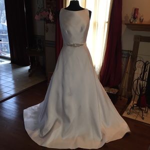 Mori Lee Bridal Gown - Style 5516 - Size 14